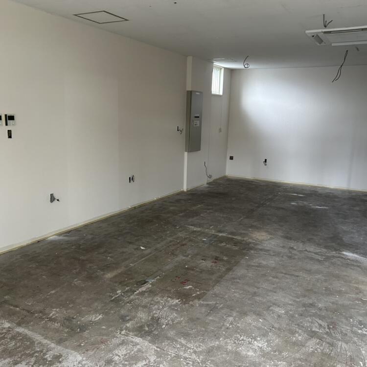 ＼9/28㊏OPENさくら福井店／モルタル塗り作業中でした🐾